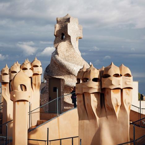 Las chimeneas de Gaudí, la Pedrera, Barcelona, Cataluña, España