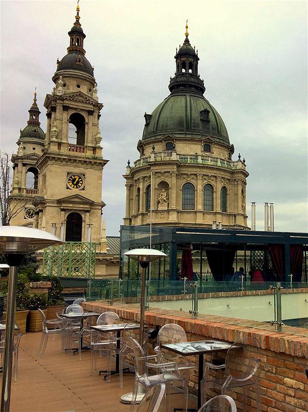 Vistas de Budapest desde el bar de azotea High Note Roof Bar