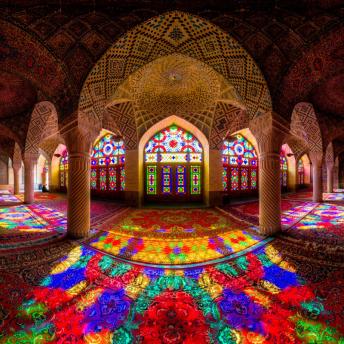 Mezquita Nasir Al-Muk, Shiraz, Irán