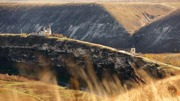 Monasterio Viejo Orhei, Moldavia © Alexander Spatari / Getty Images
