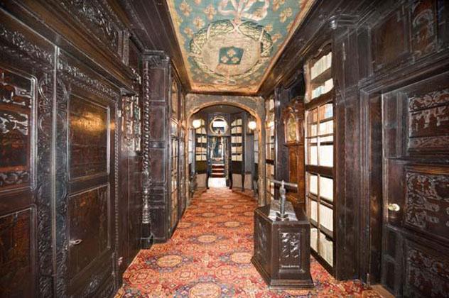 Biblioteca de Victor Hugo, Hauteville House, Guernsey, Canal de la Mancha, Inglaterra y Francia © Graham Jackson / www.maisonsvictorhugo.paris.fr