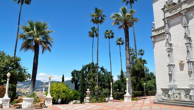 Hearst Castle, California © Aresium Art / Shutterstock