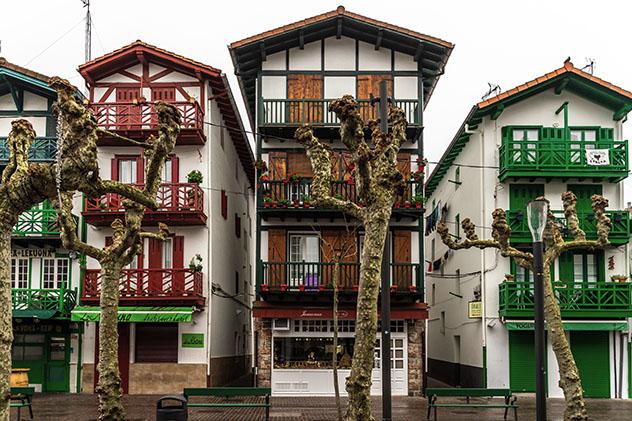 Hondarribia, pueblo de costa de Guipuzkoa, País Vasco, España