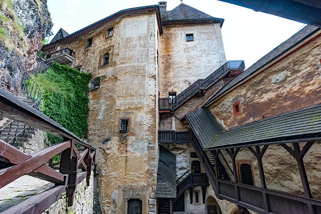 Halloween en Eslovaquia: interior del castillo de Orava