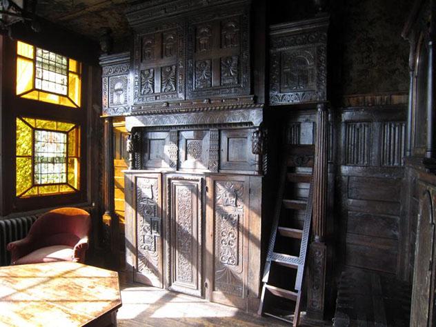 Salón de fumar, Hauteville House, Guernsey, Canal de la Mancha, Inglaterra y Francia © Graham Jackson / www.maisonsvictorhugo.paris.fr 