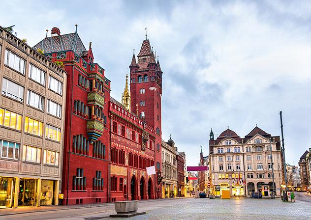 Rathaus, Basilea, Suiza © Leonid Andronov / Shutterstock