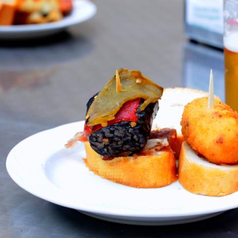 ‘Pintxos’ en San Sebastián, País Vasco, España