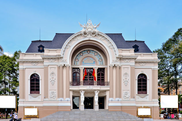 Teatro Municipal de Ciudad Ho Chi Minh. © PrasitRodphan/Shutterstock