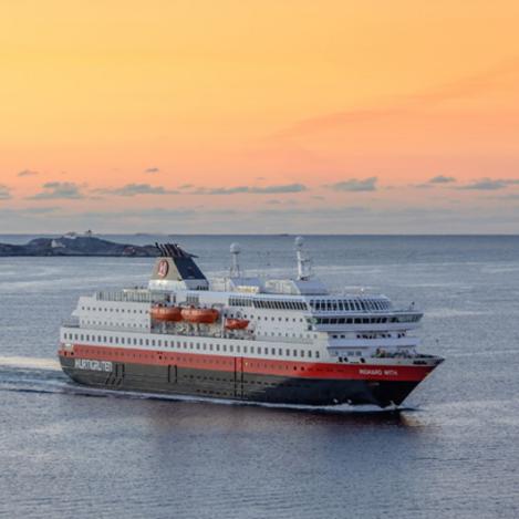 Ferri costero de Hurtigruten, Noruega