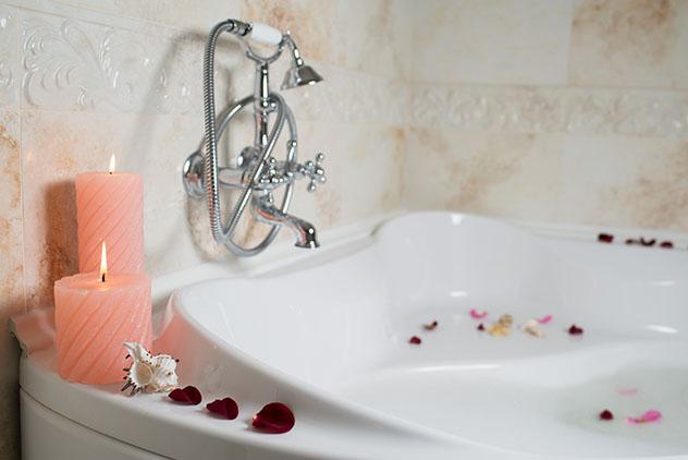 Crear un ambiente relajante para un ‘spa’ en casa