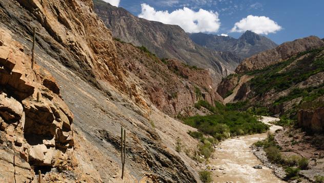 Perú, cañón río Cotahuasi © Rafal Cichawa / Shutterstock