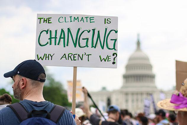 Marcha por el Cambio Climático, Washington DC, EE UU. Viaje sostenible Lonely Planet