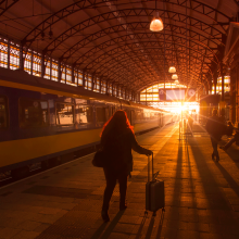 Cogiendo el tren al atardecer. 