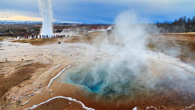 Géiser Strokkur, Islandia © © Dennis van de Water / Shutterstock