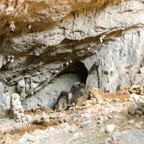 Yacimiento arqueológico de Tiscali, Cerdeña, Italia