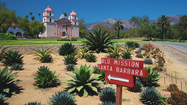 Santa Bárbara, California © sashahaltam / Shutterstock