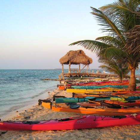 Kayak por el atolón de Glover, Belice
