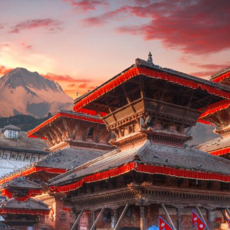 Patan "viste" de rojo, Nepal