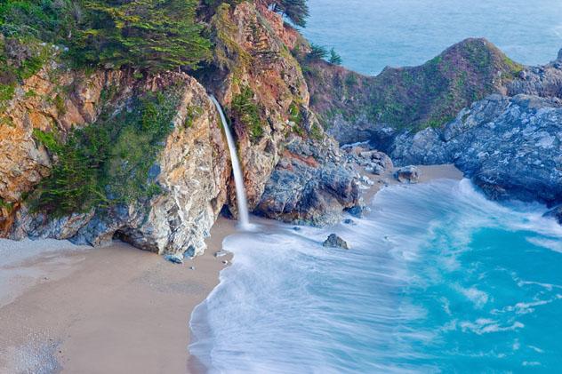 Big Sur, California, costa del Pacífico, EE UU © Doug Meek / Shutterstock