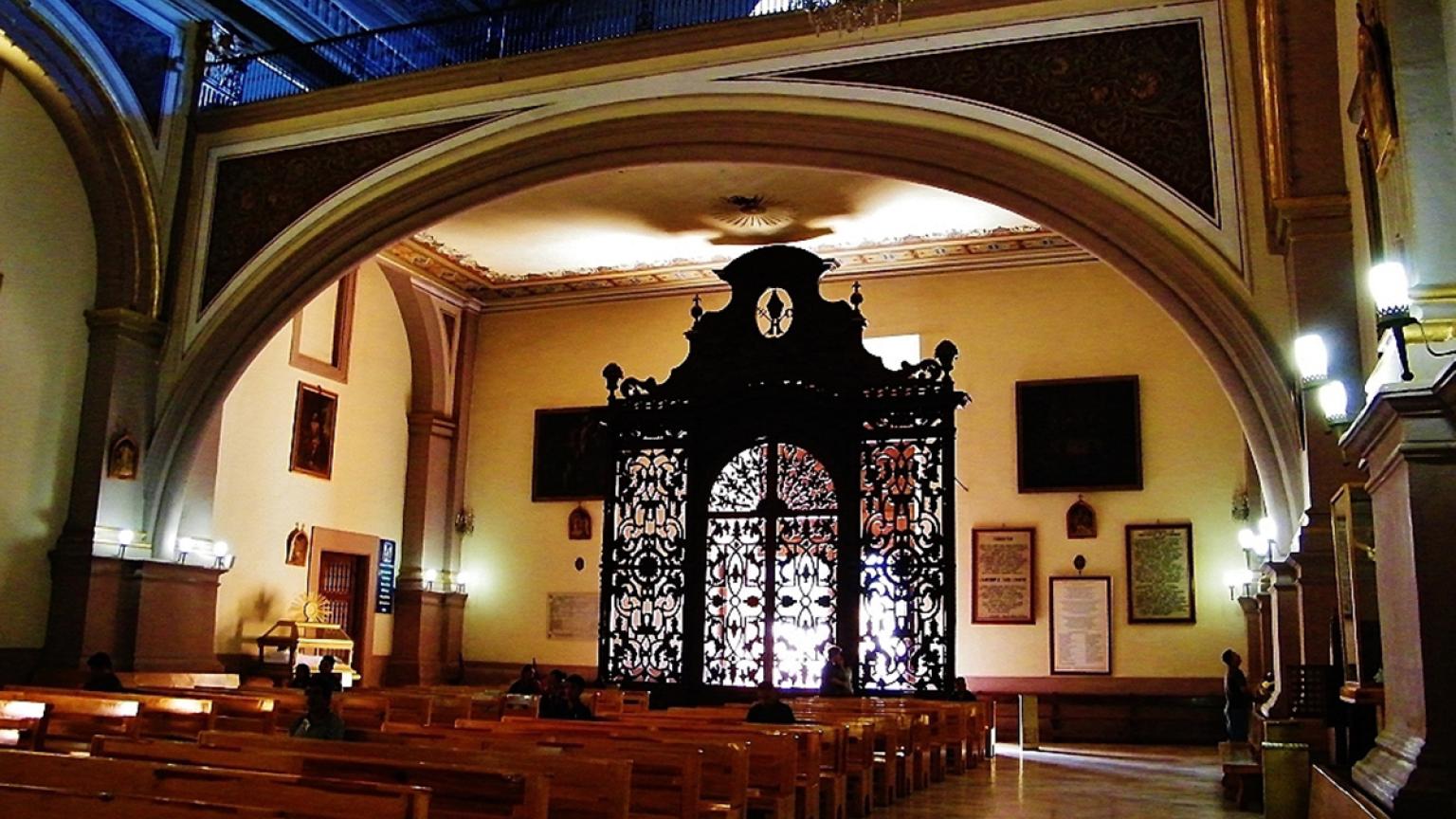 Basílica Nuestra Señora de la Salud, Pátzcuaro, Estado de Michoacán, México