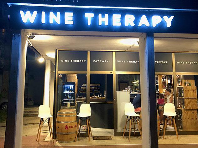 Novi Sad, Serbia: bar y tienda Wine Therapy