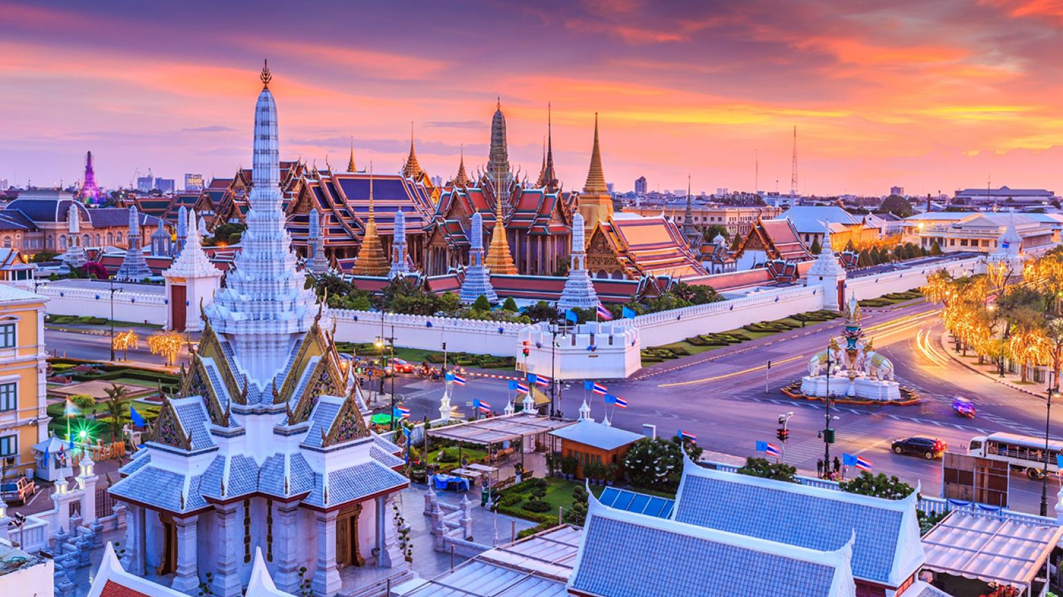 Wat Phra Kaew, conocido también como el templo del Buda Esmeralda, Bangkok, Tailandia