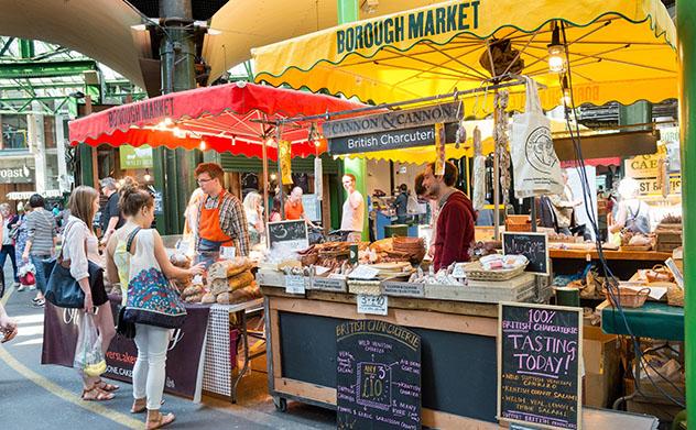 Borough Market, Londres, Inglaterra © Alex Segre /Shutterstock