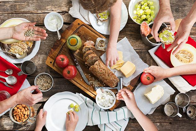 Viajar por el mundo en familia sin salir de casa a través de la cocina