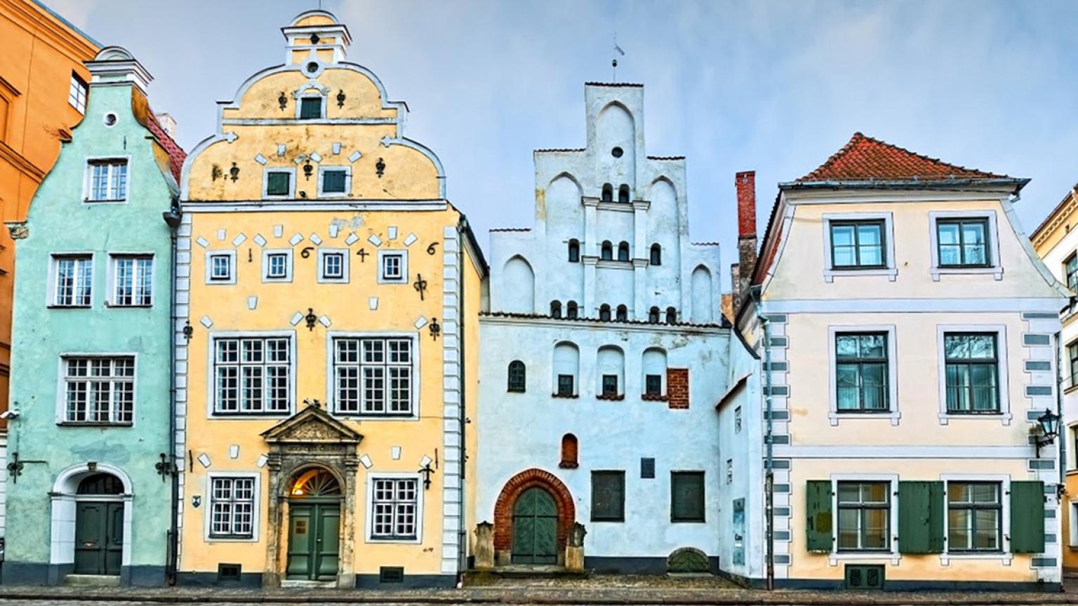 Edificios medievales en Riga, Estonia