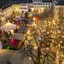 Mercado navideño de Münsterplatz, Basilea, Suiza