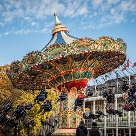Vueltas en el Tivoli, Copenhague, Dinamarca