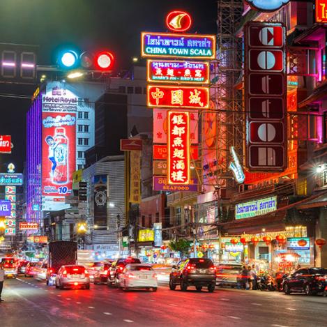 Th Yaowarat, calle principal de Chinatown, Bangkok, Tailandia