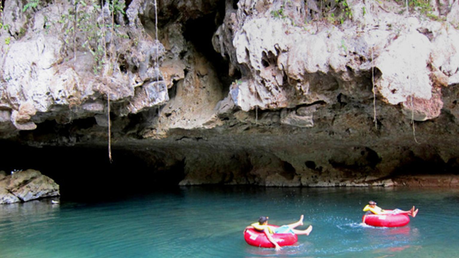 'Tubing' de ríos, Belice