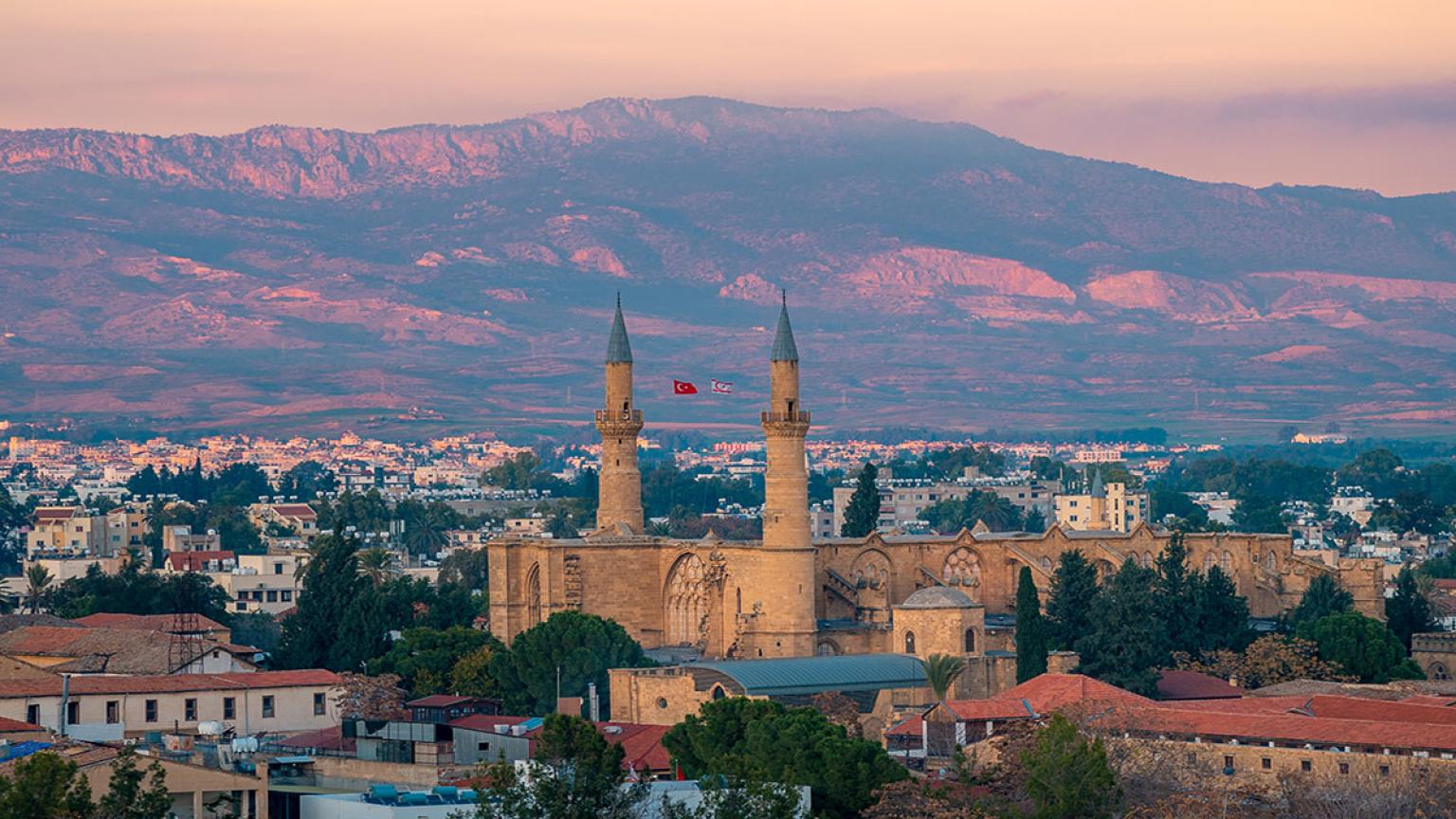 La mezquita Selimiye en el norte de Nicosia
