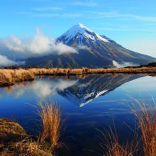 El monte Taranaki es el punto más alto de la sierra de Pouakai, Nueva Zelanda