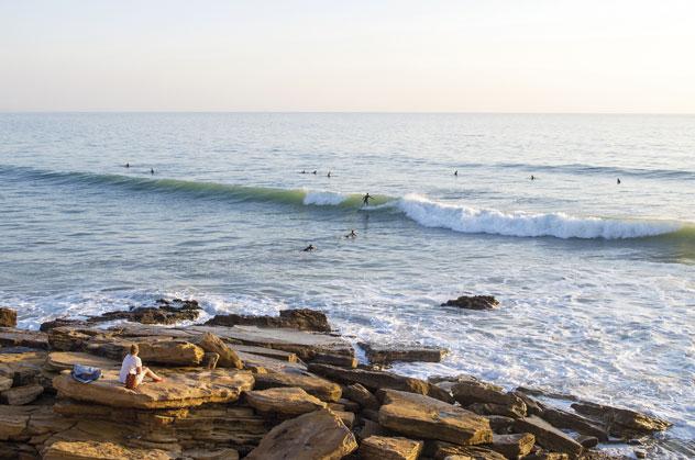 Surferos en Taghazout, swuerfel/Shutterstock
