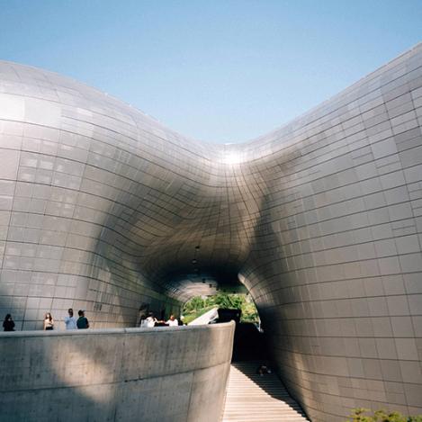 Dongdaemun Design Plaza & Park, Seúl, Corea del Sur