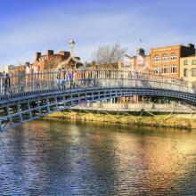 El Half Penny Bridge, Dublín, Irlanda