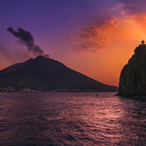Estrómboli y Strombolicchio, Islas Eolias, Italia