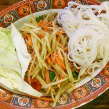 Gastronomía de Laos: ensalada de papaya verde
