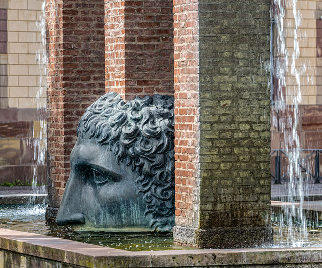 Fuente de Janus, en Place Broglie