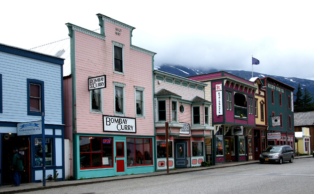 Los edificios de Skagway conservan casi todo el atractivo de la fiebre del oro en Alaska, EE UU © Bernard Spragg. NZ / Flickr
