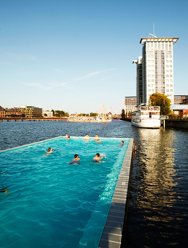 Berlín: Badeschiff, la piscina del río Spree