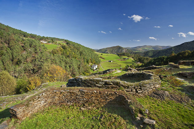 Parque Histórico del Navia, Asturias: castro de Pendia