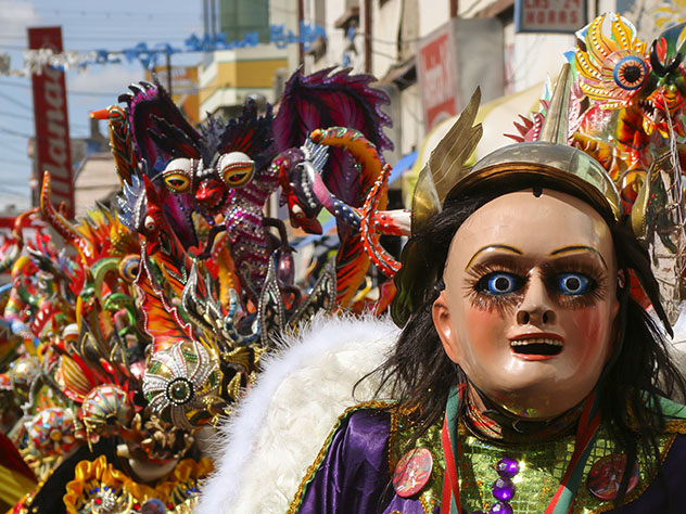 Bailarines de la Diablada durante el Carnaval de Oruro, en Bolivia © Julian Bowdern / Shutterstock
