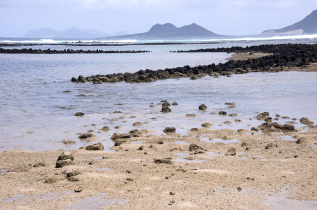 Bahía das Gatas, isla de São Vicente, Cabo Verde © Salvador Aznar / Shutterstock
