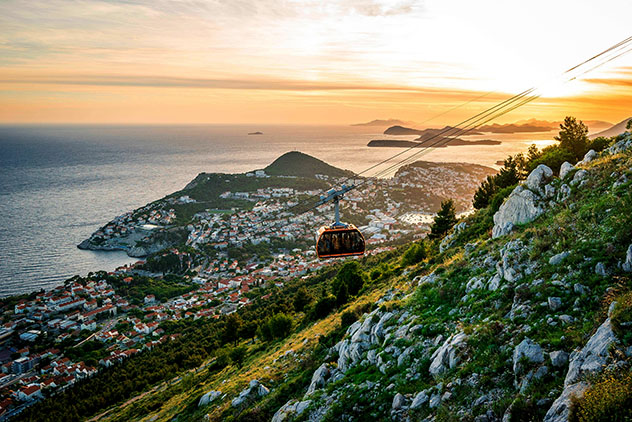 Puesta de sol en Dubrovnik: subir en teleférico al Mont Srd