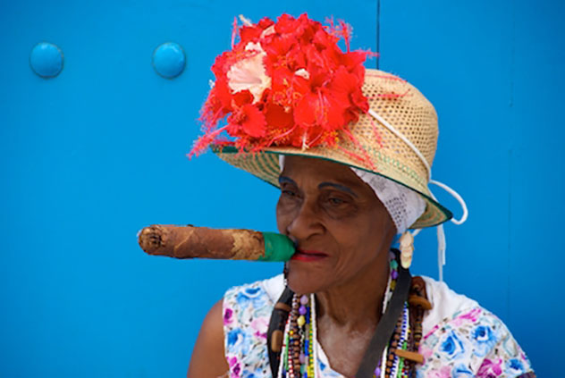 Fumadora de puro, La Habana, Cuba