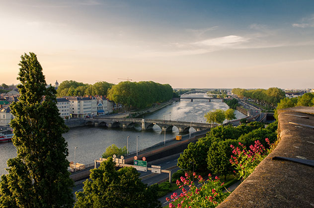Los puentes de Angers, valle del Loira, Francia © Nicolas Courtade /500px