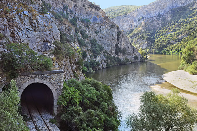 Tren de Grecia: recorrido a lo largo del río Nestos